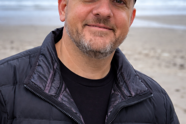 Headshot of Shawn Hempel